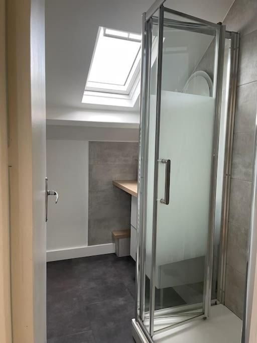 Tiny Paradise - 2 Bedrooms Apartment Montigny-sur-Loing Екстер'єр фото
